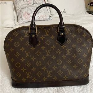 Louis Vuitton Alma PM